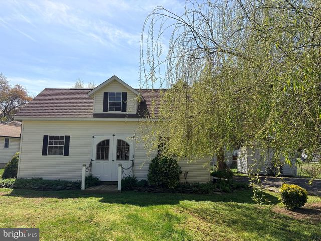 38338 POINT BREEZE RD, Coltons Point, MD 20626