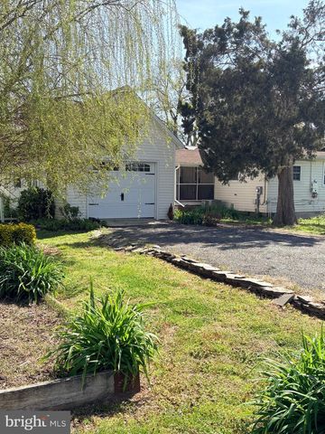 38338 POINT BREEZE RD, Coltons Point, MD 20626