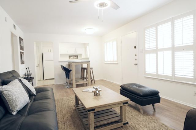 614 Kipling St Street B8, Houston, TX 77006