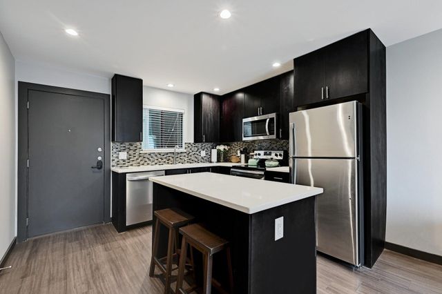 3301 Red River ST 212, Austin, TX 78705