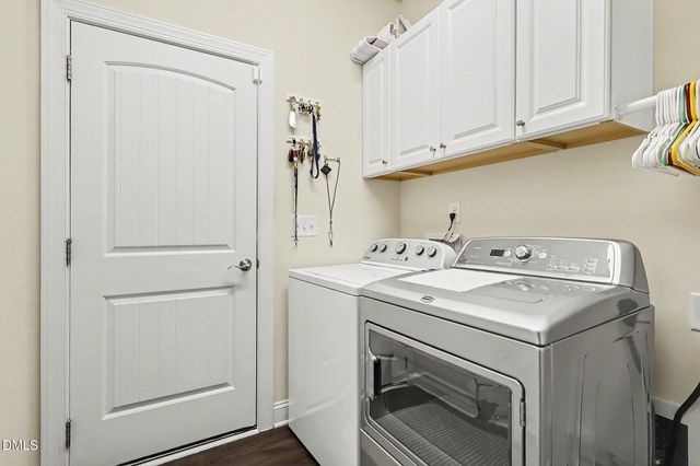 608 Sippihaw Oaks Drive, Fuquay Varina, NC 27526