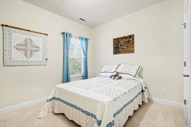 608 Sippihaw Oaks Drive, Fuquay Varina, NC 27526