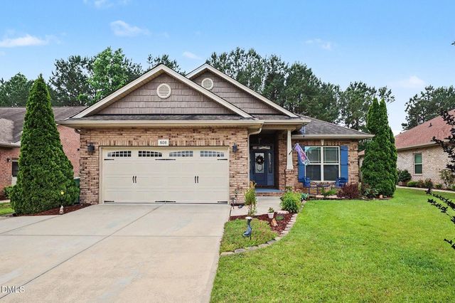 608 Sippihaw Oaks Drive, Fuquay Varina, NC 27526