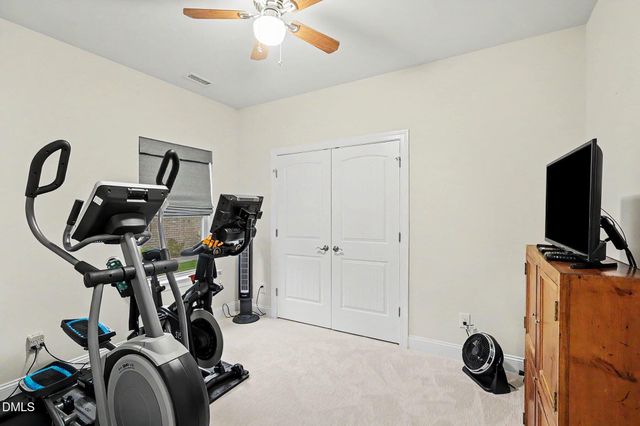 608 Sippihaw Oaks Drive, Fuquay Varina, NC 27526