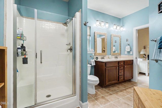 608 Sippihaw Oaks Drive, Fuquay Varina, NC 27526