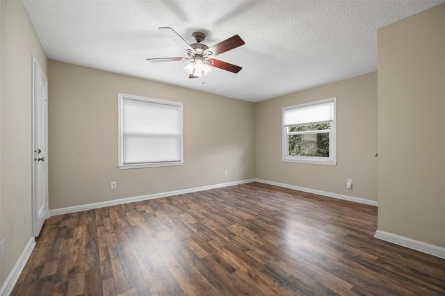 115 Marlin Avenue, Galveston, TX 77550