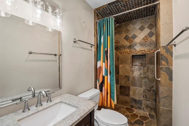 115 Marlin Avenue, Galveston, TX 77550