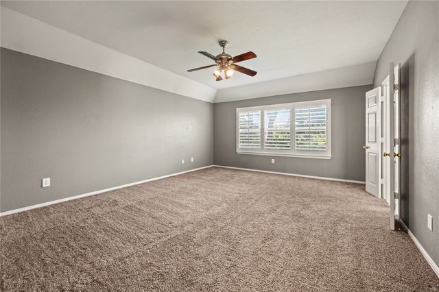 5404 Pecan Creek Circle, Fort Worth, TX 76244
