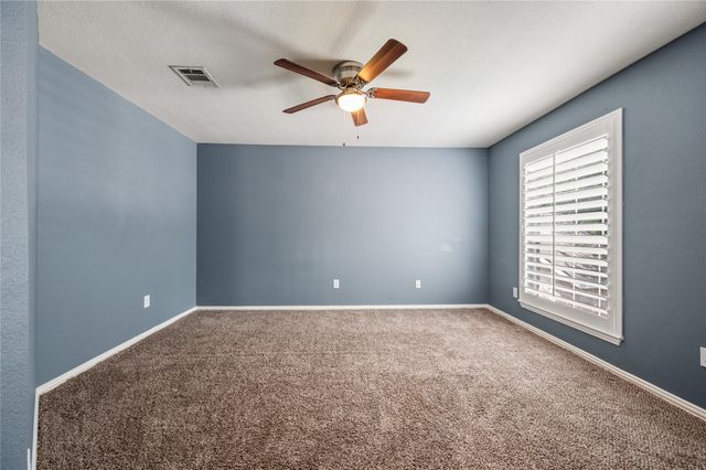 5404 Pecan Creek Circle, Fort Worth, TX 76244