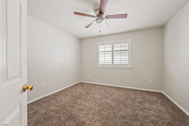 5404 Pecan Creek Circle, Fort Worth, TX 76244