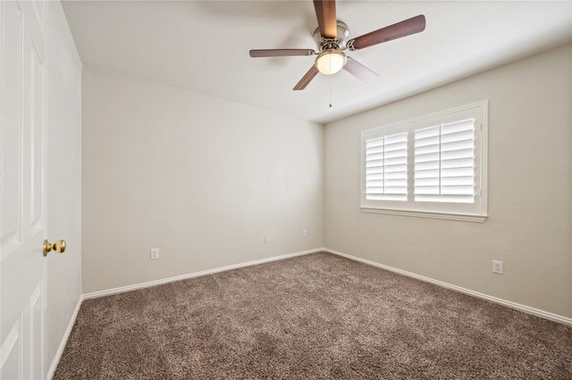 5404 Pecan Creek Circle, Fort Worth, TX 76244