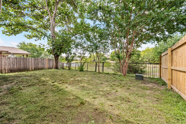 5404 Pecan Creek Circle, Fort Worth, TX 76244