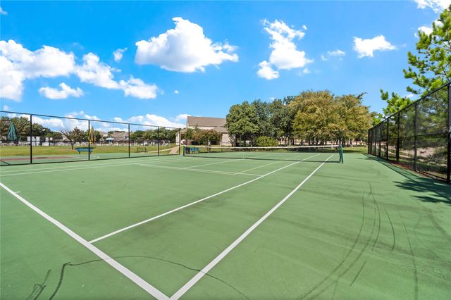 5404 Pecan Creek Circle, Fort Worth, TX 76244