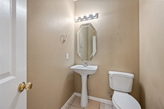 5404 Pecan Creek Circle, Fort Worth, TX 76244