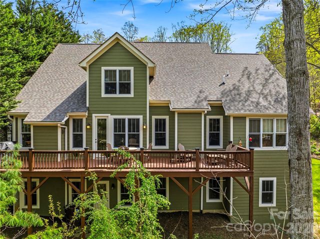 61 Village Pointe Lane, Asheville, NC 28803