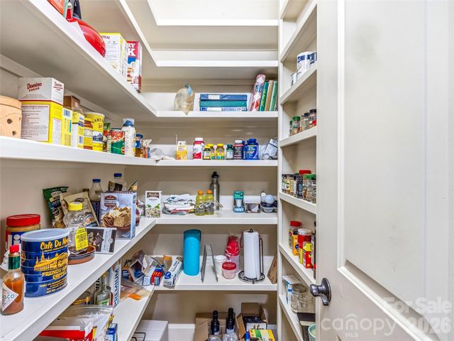 61 Village Pointe Lane, Asheville, NC 28803