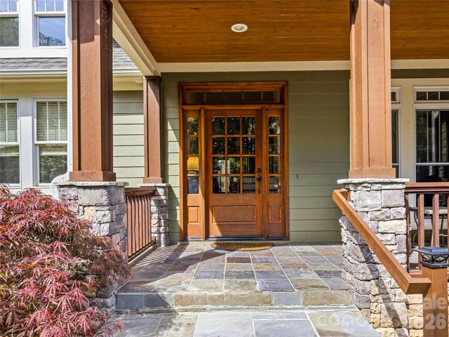 61 Village Pointe Lane, Asheville, NC 28803