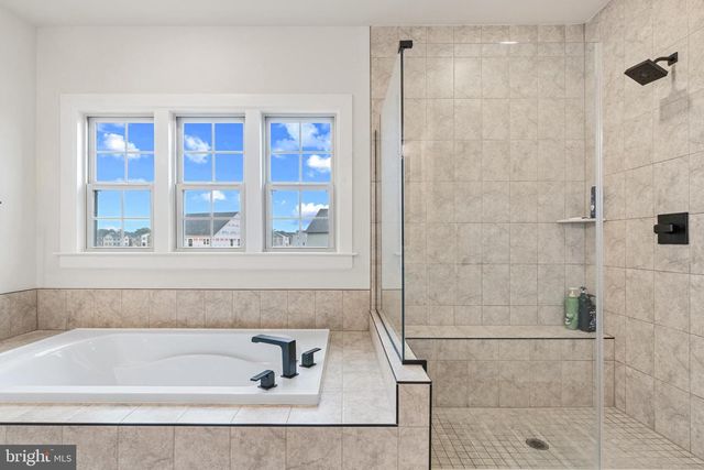 6547 CLUBHOUSE DR, Laurel, MD 20708