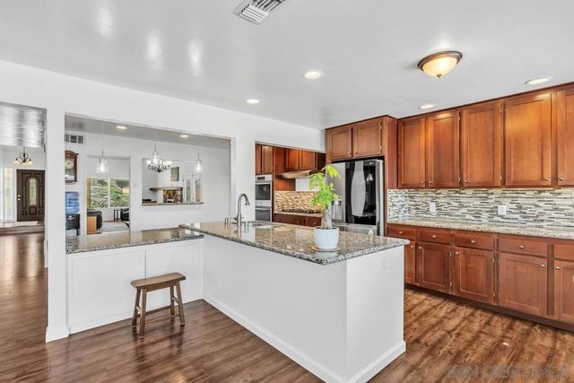 1509 Honey Hill, El Cajon, CA 92020