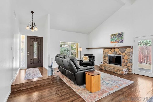 1509 Honey Hill, El Cajon, CA 92020