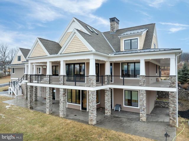 373 W CRESTVIEW AVE, Boalsburg, PA 16827