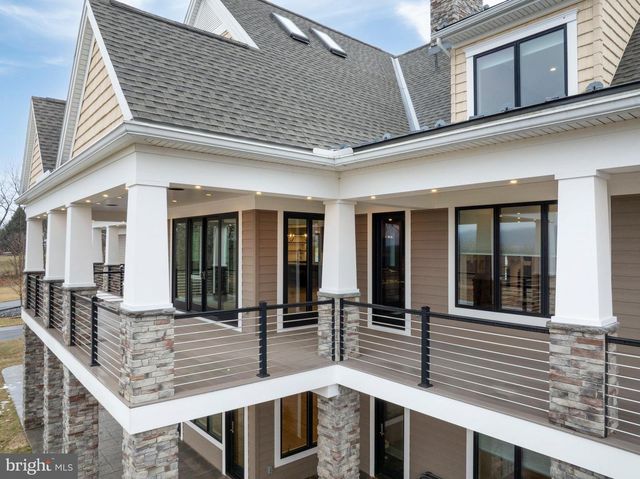 373 W CRESTVIEW AVE, Boalsburg, PA 16827