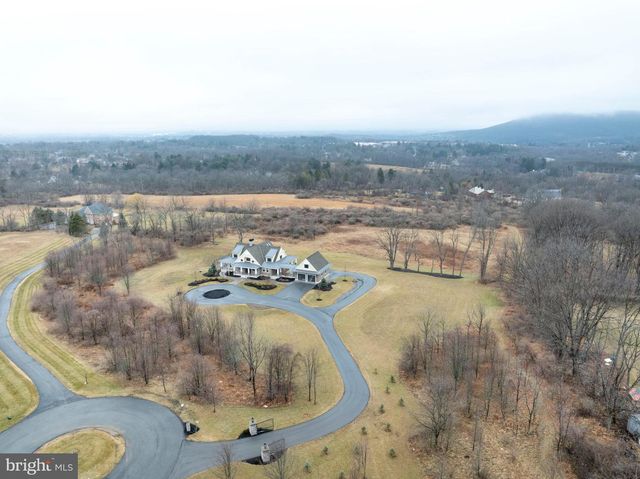 373 W CRESTVIEW AVE, Boalsburg, PA 16827