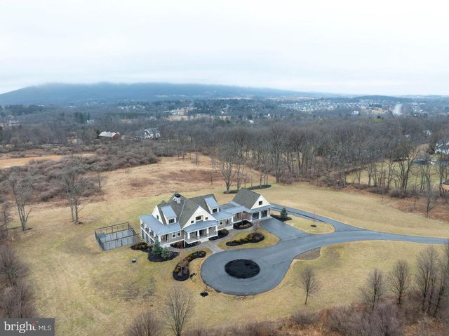 373 W CRESTVIEW AVE, Boalsburg, PA 16827