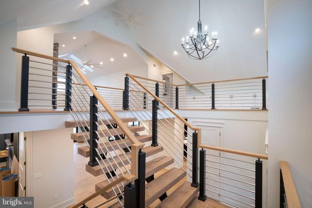 373 W CRESTVIEW AVE, Boalsburg, PA 16827