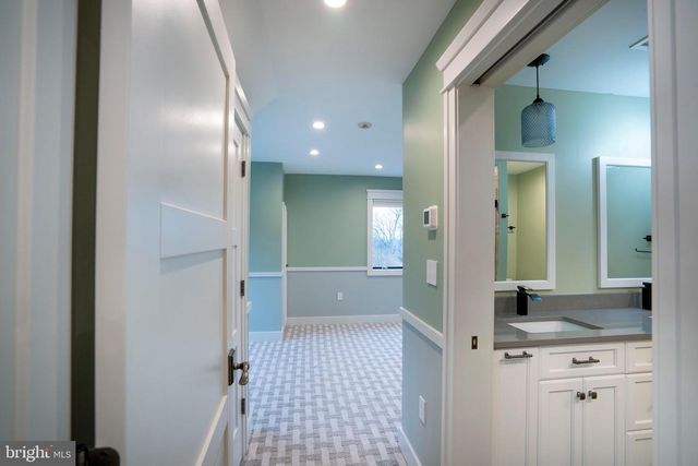 373 W CRESTVIEW AVE, Boalsburg, PA 16827