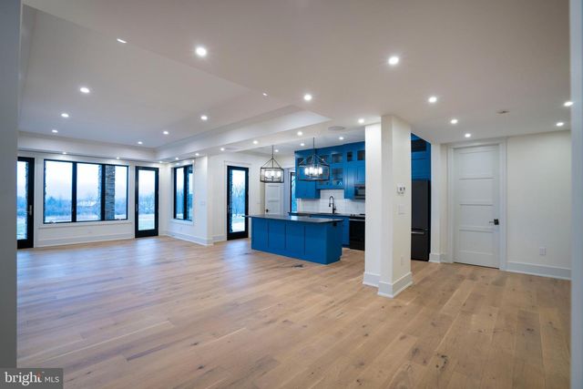 373 W CRESTVIEW AVE, Boalsburg, PA 16827