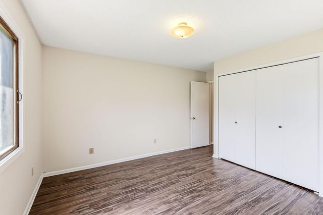 8642 S Maplebrook Circle, Brooklyn Park, MN 55445