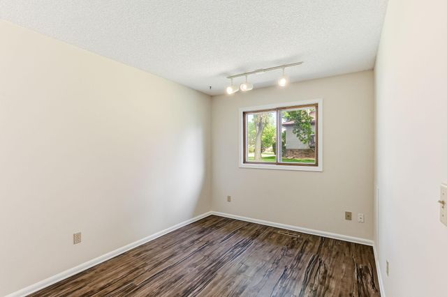 8642 S Maplebrook Circle, Brooklyn Park, MN 55445