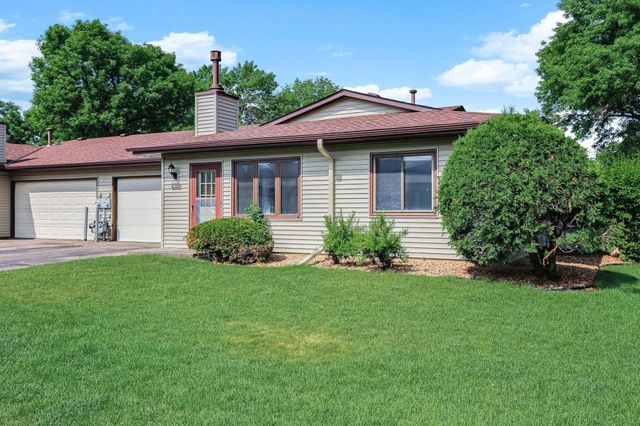 8642 S Maplebrook Circle, Brooklyn Park, MN 55445