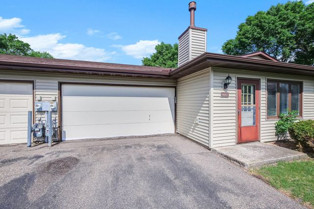 8642 S Maplebrook Circle, Brooklyn Park, MN 55445
