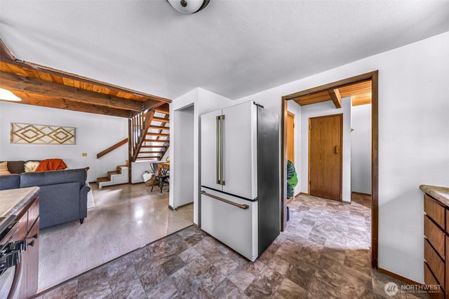 1131 Deep Valley Drive, Maple Falls, WA 98266