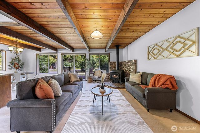 1131 Deep Valley Drive, Maple Falls, WA 98266