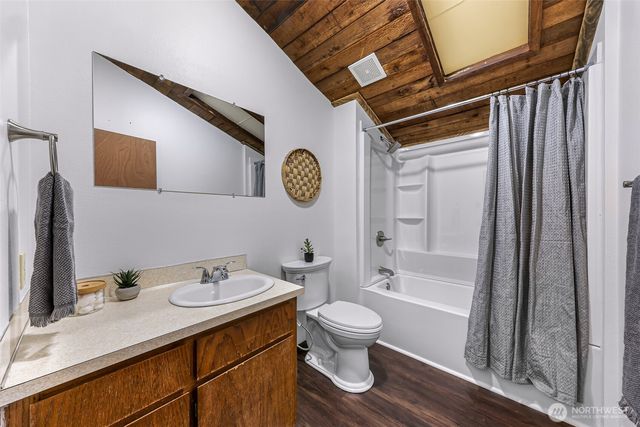 1131 Deep Valley Drive, Maple Falls, WA 98266