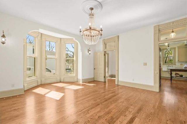 722 S Main Street, Independence, MO 64050