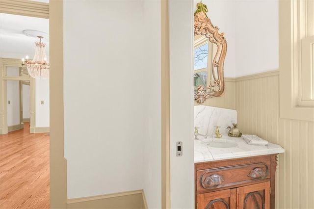 722 S Main Street, Independence, MO 64050