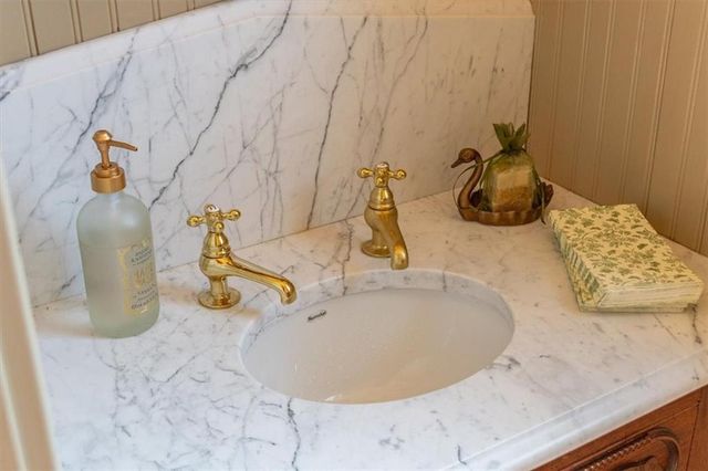 722 S Main Street, Independence, MO 64050