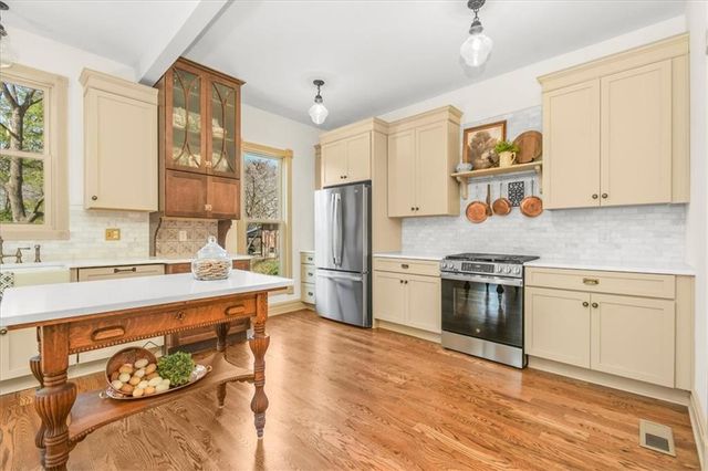 722 S Main Street, Independence, MO 64050