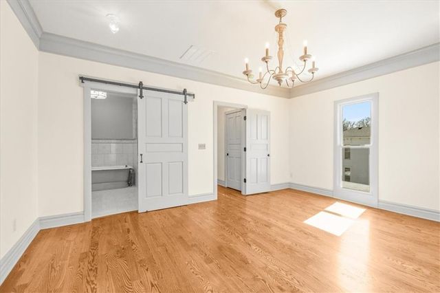 722 S Main Street, Independence, MO 64050