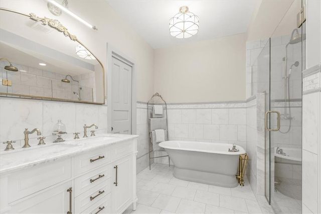 722 S Main Street, Independence, MO 64050