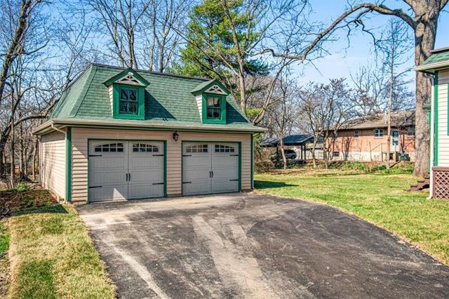 722 S Main Street, Independence, MO 64050