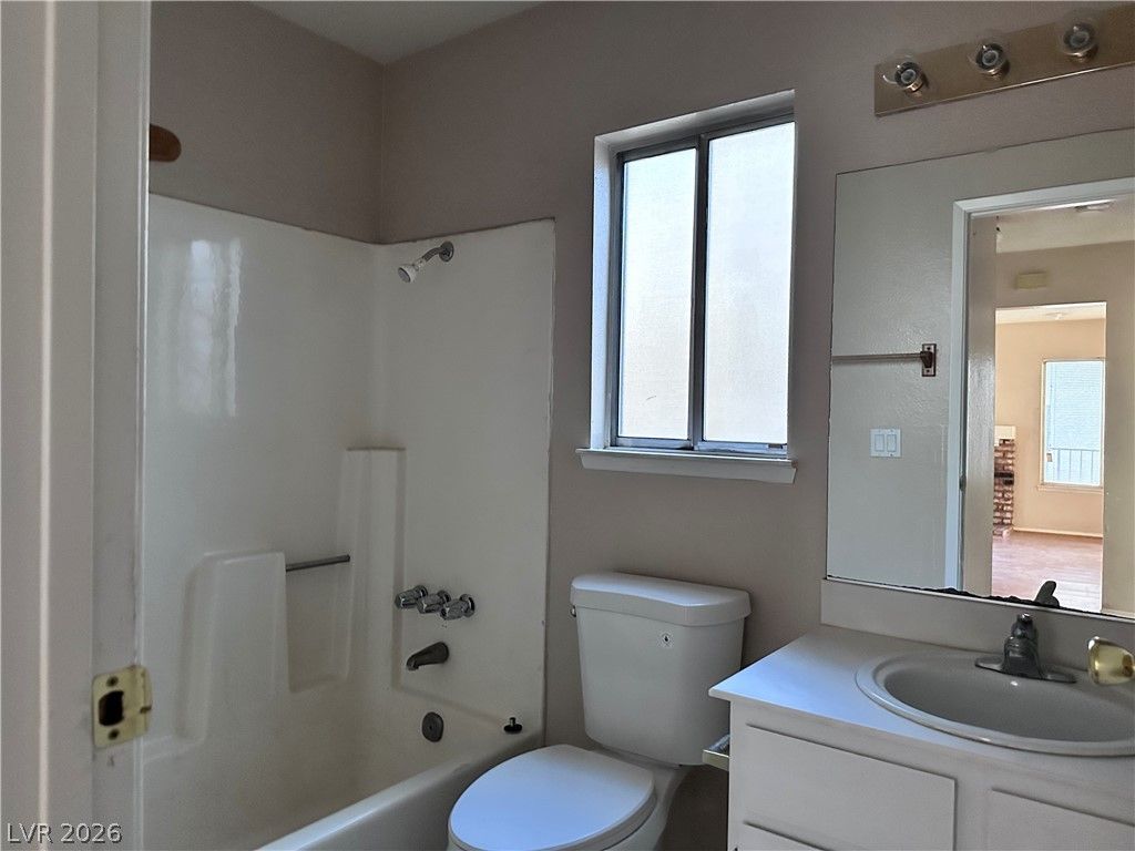 Image 8 of property listing at 6641 Fredonia Drive, Las Vegas, NV 89108