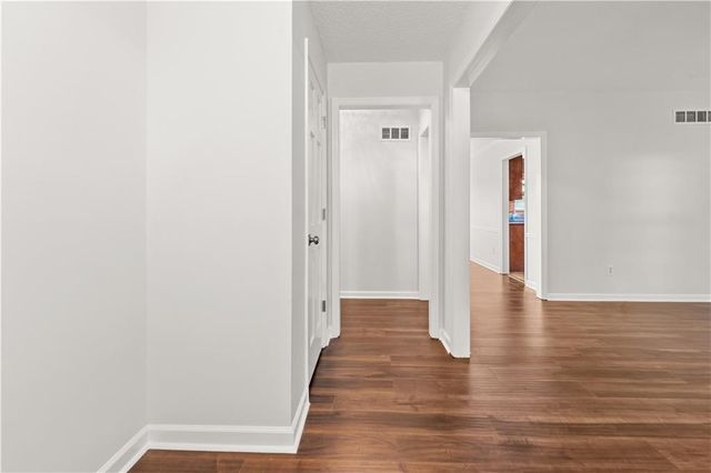 1320 Willow Tree Drive, Woodstock, GA 30188