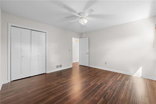 1320 Willow Tree Drive, Woodstock, GA 30188