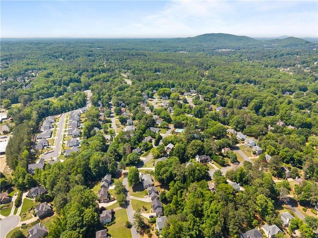 1320 Willow Tree Drive, Woodstock, GA 30188