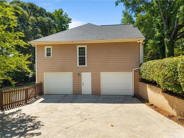 1320 Willow Tree Drive, Woodstock, GA 30188